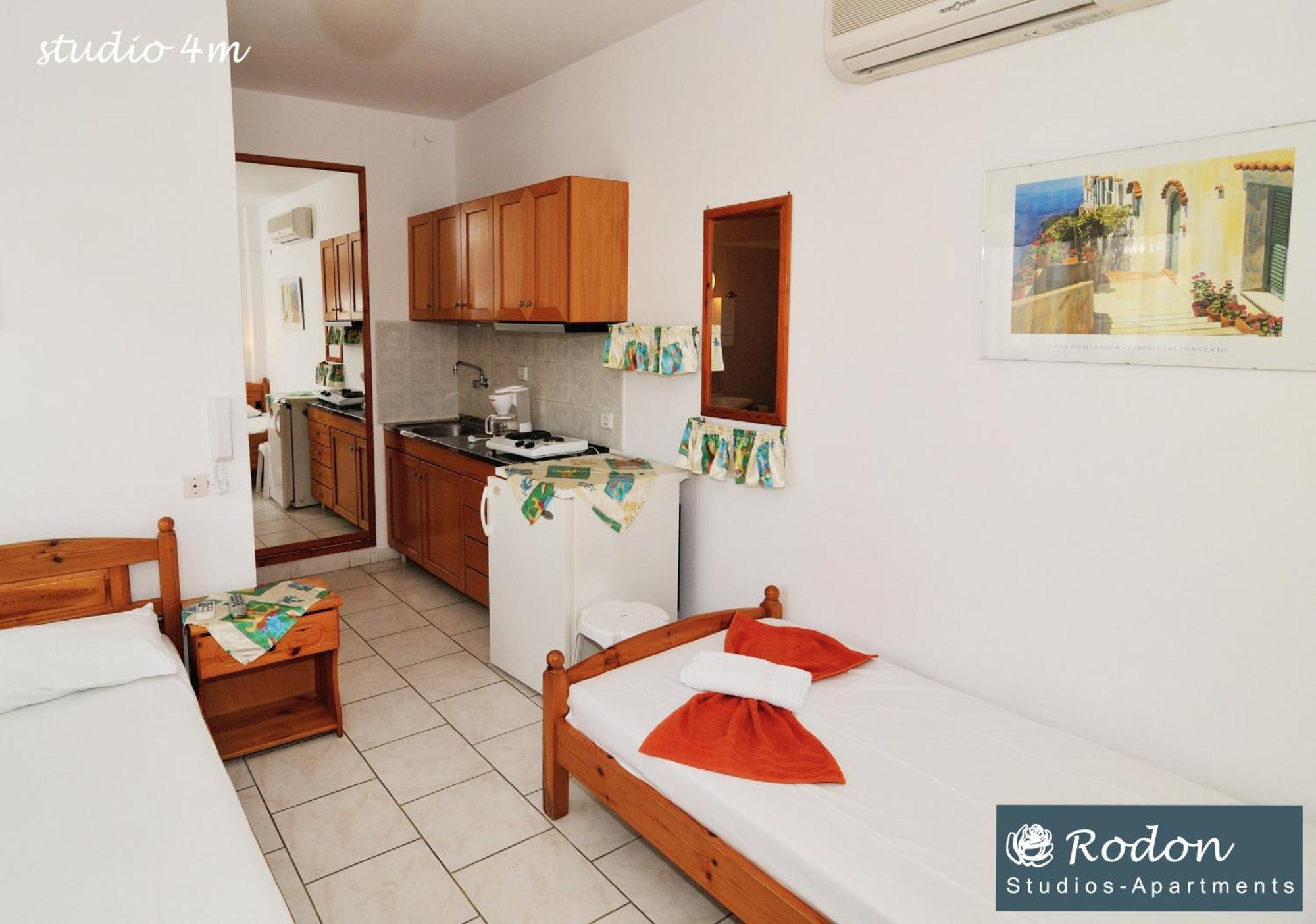 Rodon Apartments - S Avdimioti Nea Roda Luaran gambar