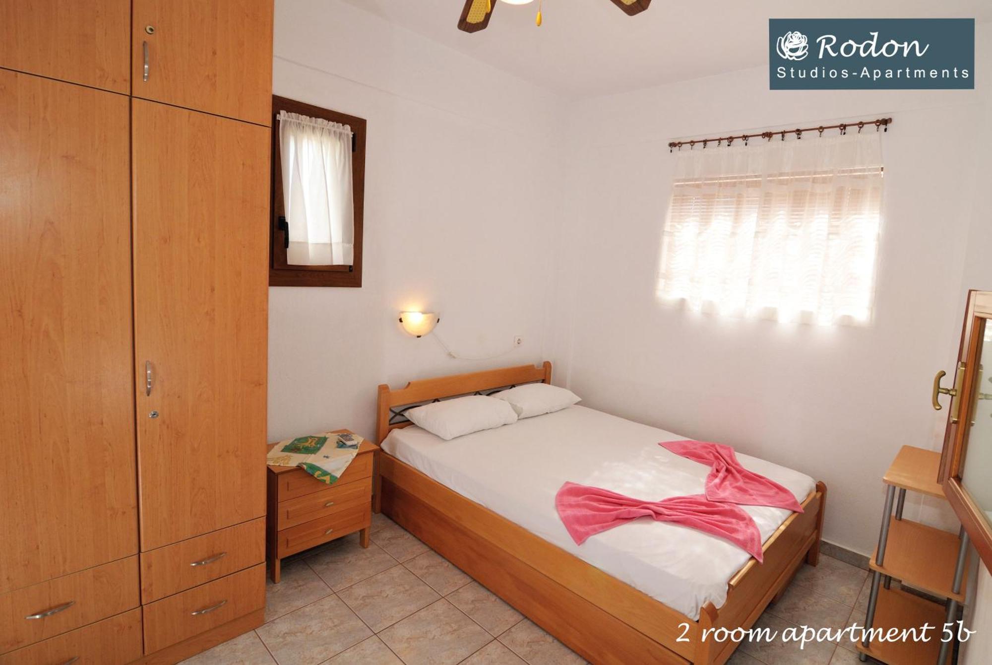 Rodon Apartments - S Avdimioti Nea Roda Luaran gambar
