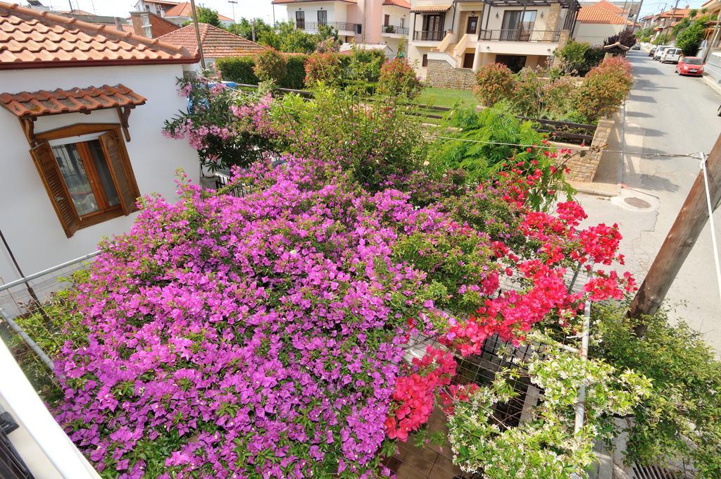 Rodon Apartments - S Avdimioti Nea Roda Luaran gambar